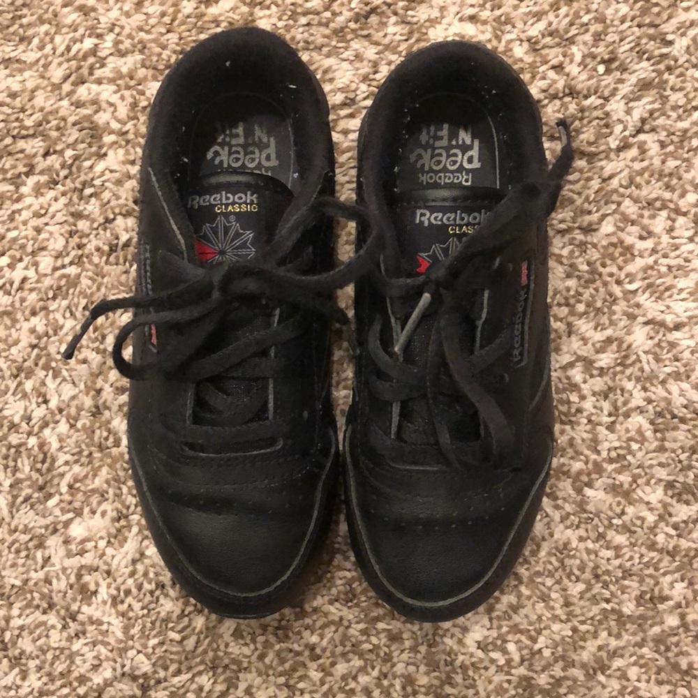 Reebok black shoes
